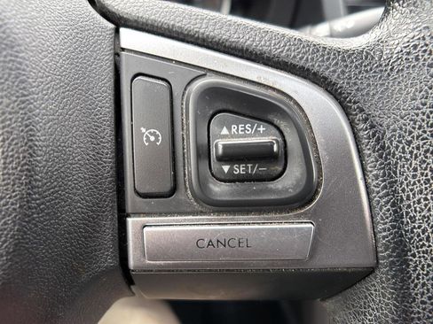 Used 2018 Subaru Forester 2.5i Premium w/ All-Weather Package image 27