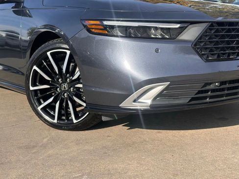 Used 2024 Honda Accord Touring image 4