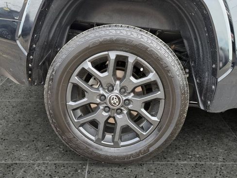 Used 2025 Toyota Tundra Platinum AWD/4WD image 11