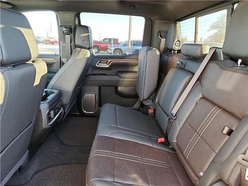 New 2026 Chevrolet Silverado 1500 High Country w/ Midnight Edition AWD/4WD image 9