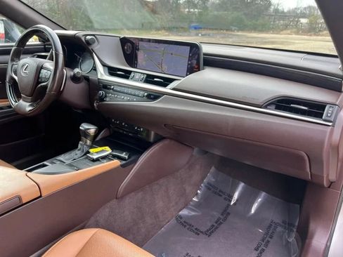 Used 2019 Lexus ES 350 w/ Premium Package FWD image 17