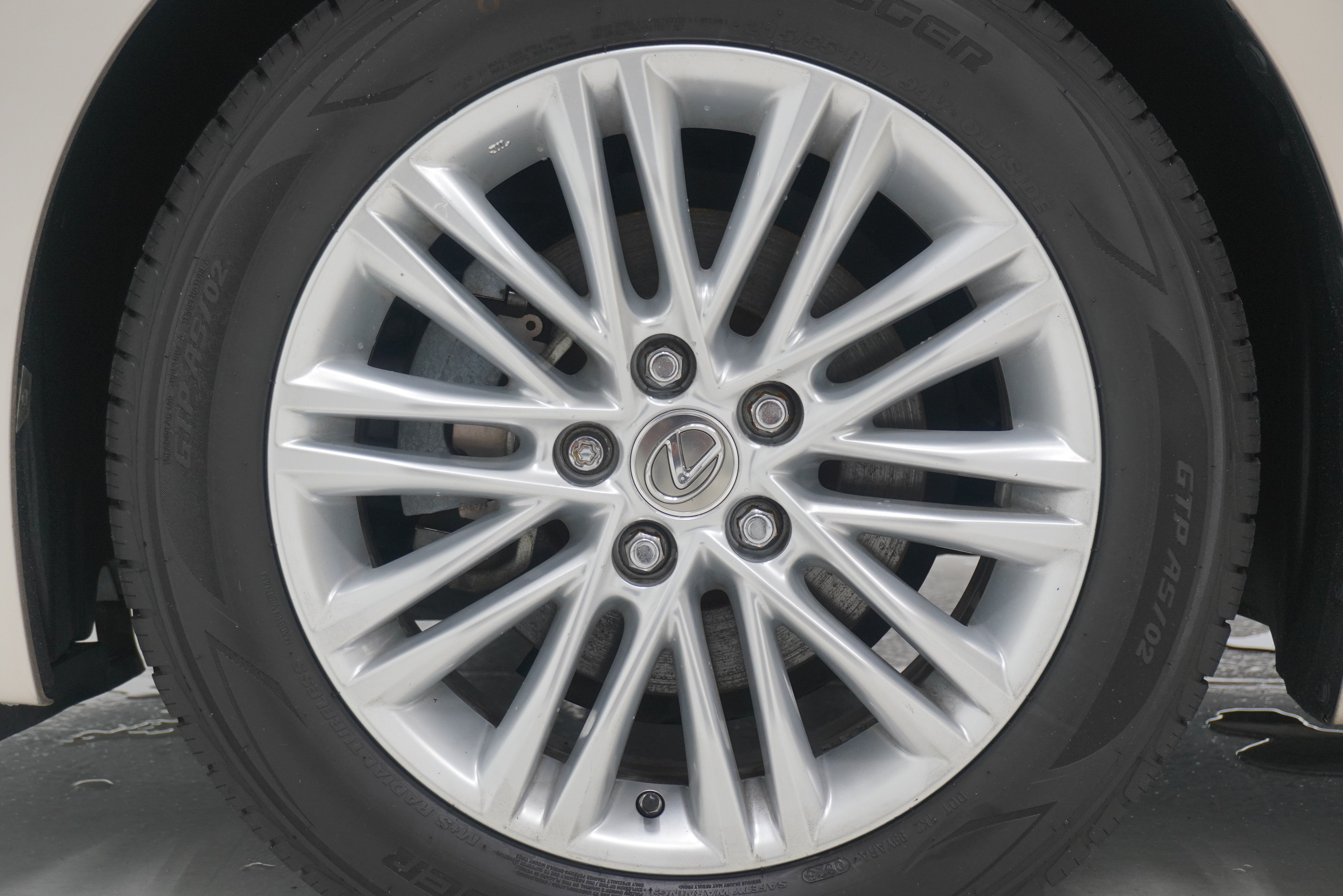 Used 2013 Lexus ES 350 w/ Luxury Pkg FWD image 31