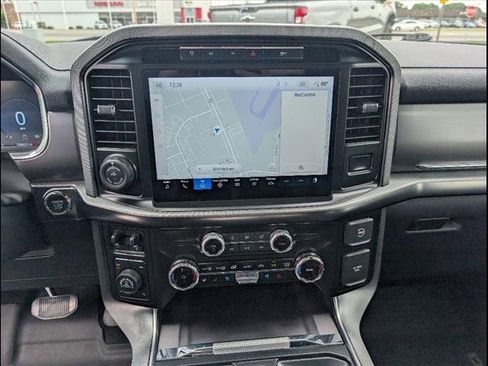 Used 2024 Ford F150 Platinum image 10