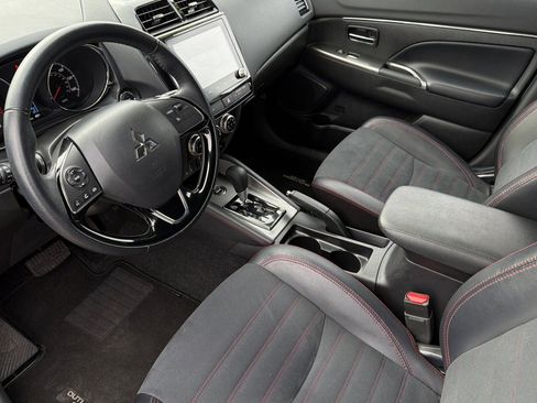 Used 2024 Mitsubishi Outlander Sport ES image 9