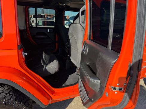Used 2020 Jeep Wrangler Unlimited Sahara w/ Uconnect 4C Nav & Sound Group image 12
