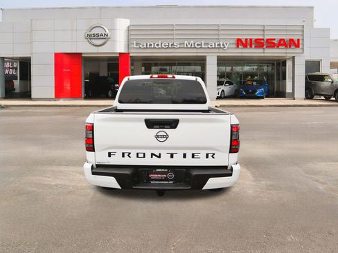 New 2026 Nissan Frontier SV w/ SV Convenience Package image 4
