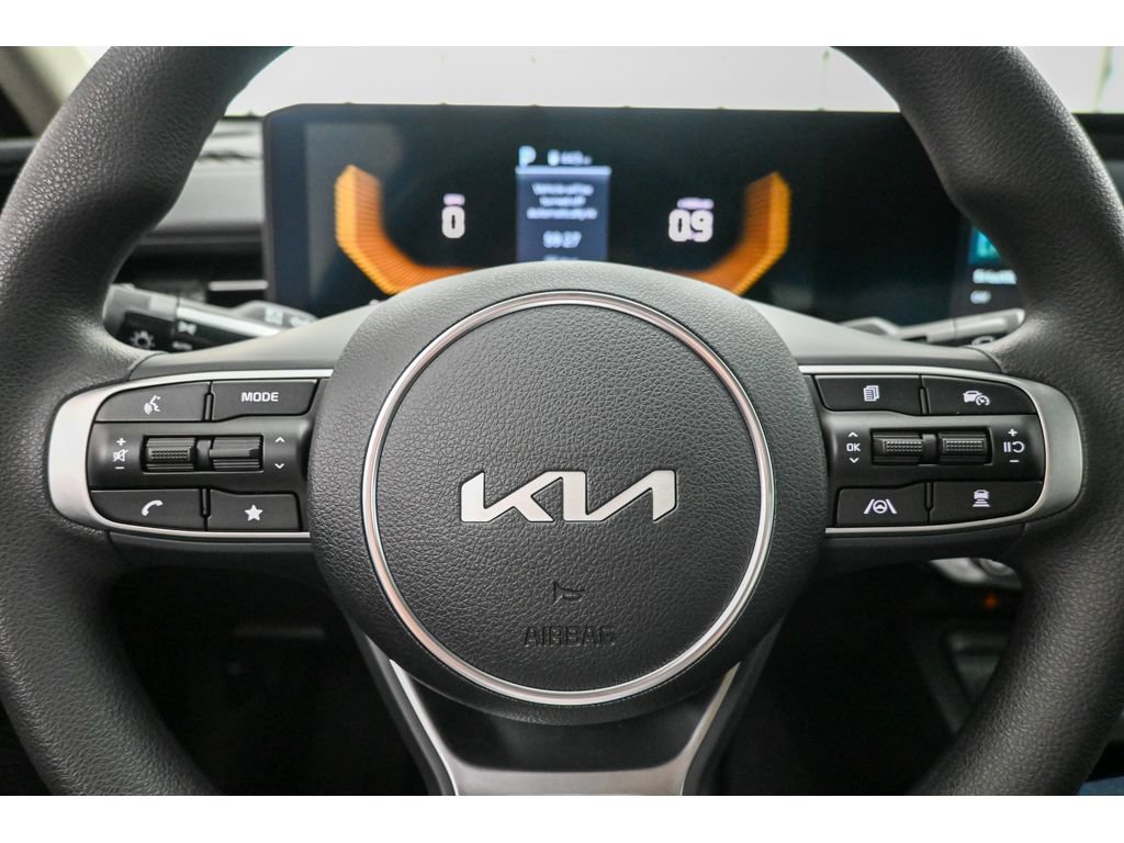 New 2026 Kia K5 LXS FWD image 18