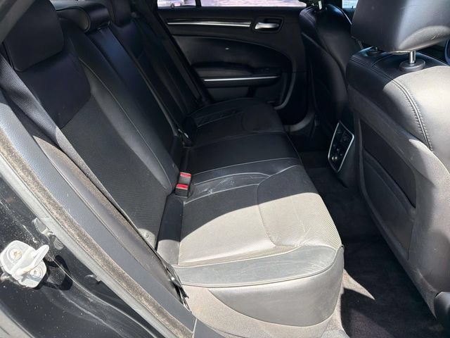 Used 2014 Chrysler 300 C AWD/4WD image 22