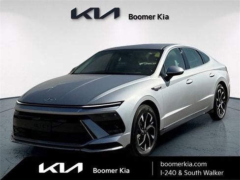 Used 2025 Hyundai Sonata SEL image 1