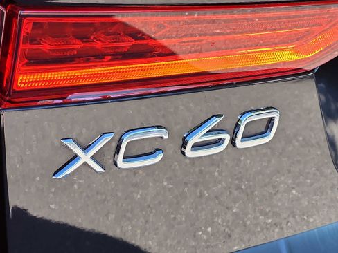 Certified 2024 Volvo XC60 B5 Plus w/ Protection Package Premier AWD/4WD image 27