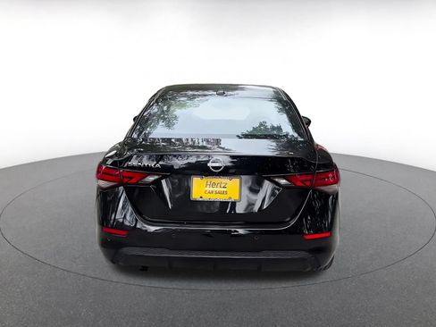 Used 2025 Nissan Sentra SV FWD image 12