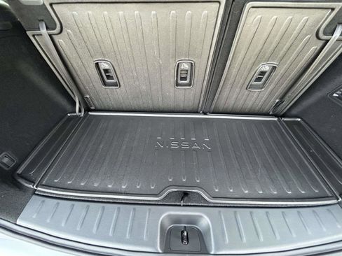 Used 2025 Nissan Pathfinder Platinum w/ Cargo Package image 18