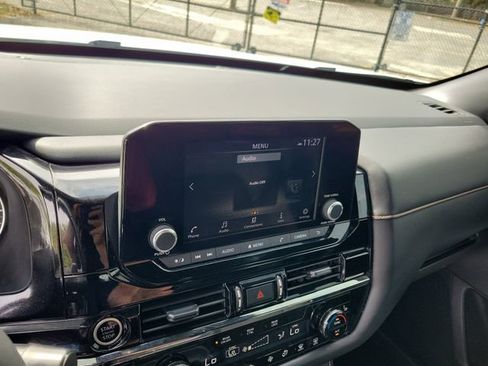 Used 2024 Nissan Pathfinder Rock Creek AWD/4WD image 19