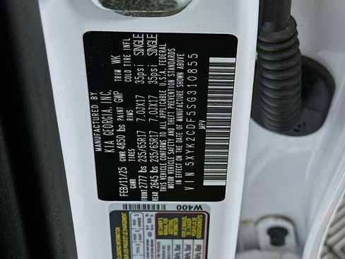 Used 2025 Kia Sportage LX image 12