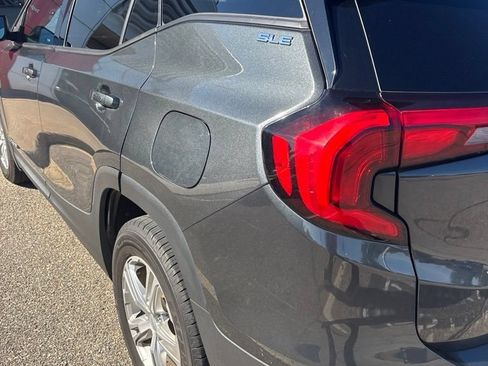 Used 2018 GMC Terrain SLE w/ Driver Convenience Package AWD/4WD image 12