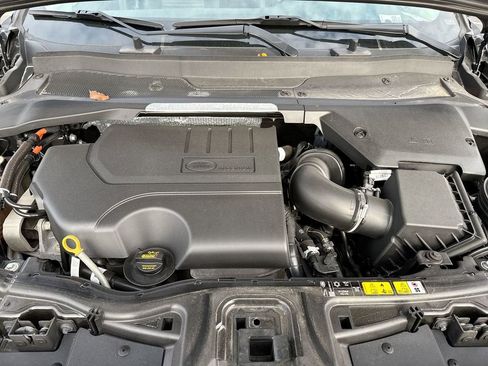 Used 2023 Land Rover Discovery Sport S image 26