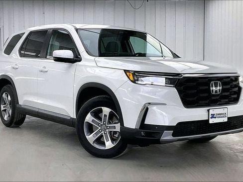 Certified 2025 Honda Pilot EX-L image 34