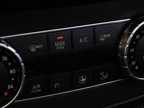 Used 2017 Mercedes-Benz GLS 550 4MATIC image 80