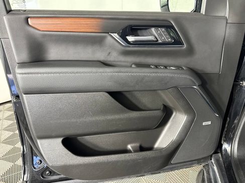 Certified 2025 GMC Yukon Denali AWD/4WD image 25