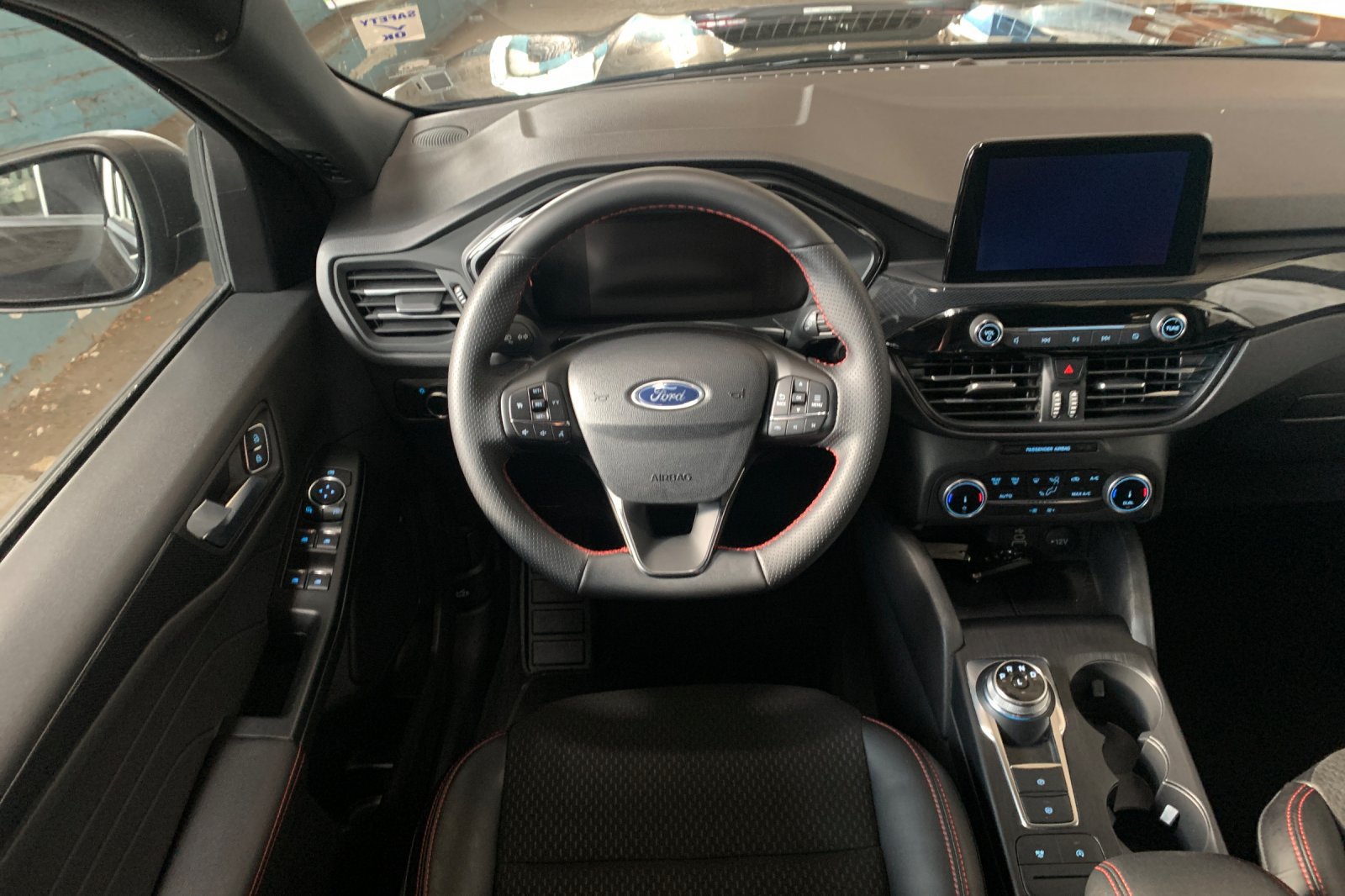 Used 2026 Ford Escape ST-Line AWD/4WD image 16