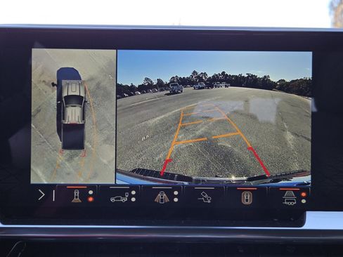 New 2026 GMC Sierra 2500 SLT image 10