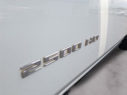 Used 2020 Chevrolet Silverado 2500 LTZ w/ LTZ Convenience Package image 47