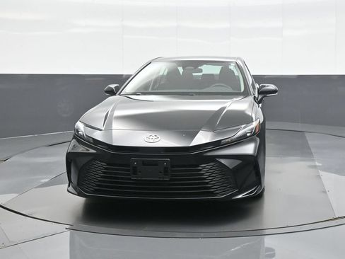 Used 2026 Toyota Camry LE FWD image 2