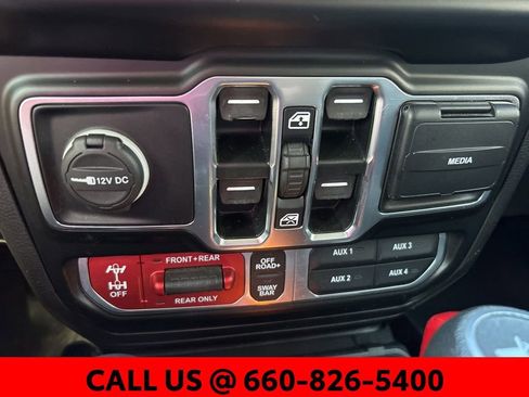 Used 2022 Jeep Wrangler Unlimited Rubicon w/ Cold Weather Group image 21