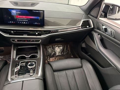 Certified 2024 BMW X7 M60i w/ Executive Package AWD/4WD image 33