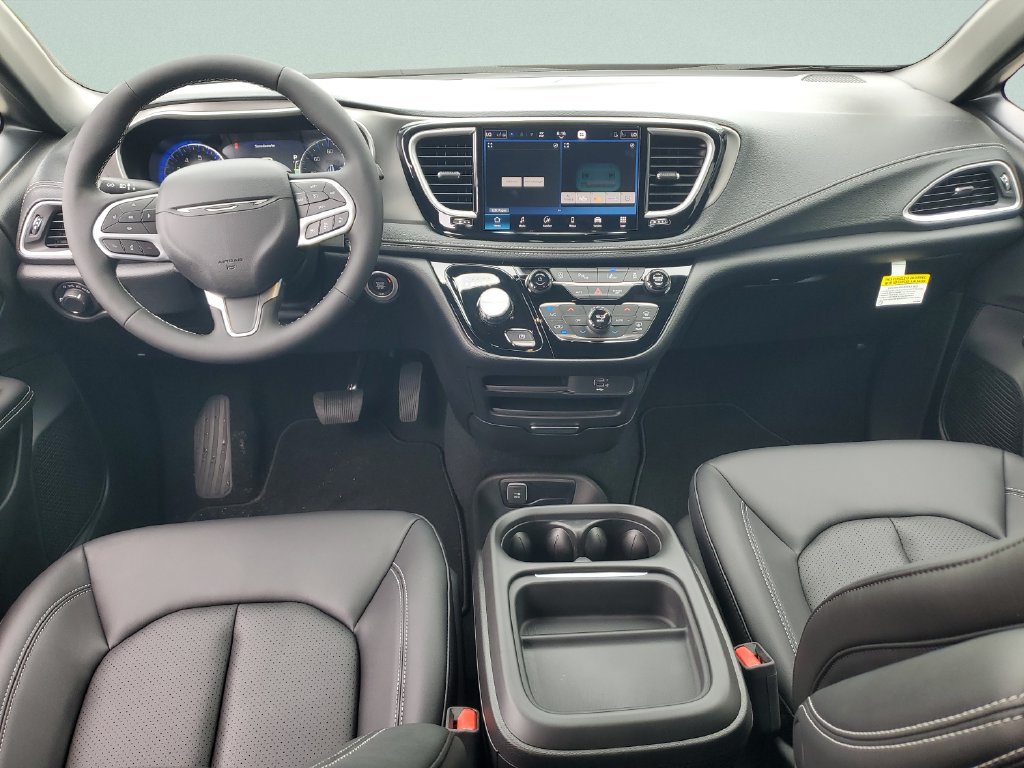 New 2027 Chrysler Pacifica Select FWD image 11