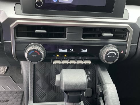 Used 2025 Toyota 4Runner SR5 image 21