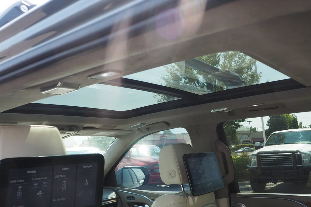 Used 2021 Cadillac Escalade ESV Sport Platinum w/ Heavy-Duty Trailer Package AWD/4WD image 19