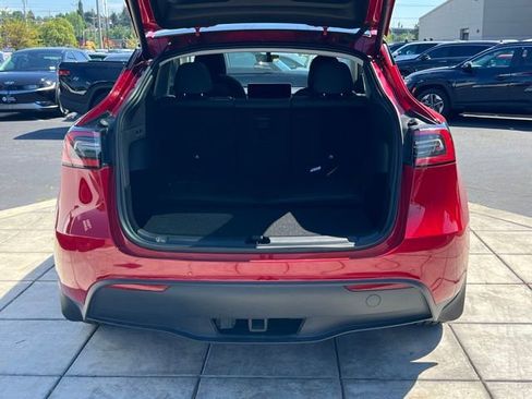 Used 2021 Tesla Model Y Long Range AWD/4WD image 12