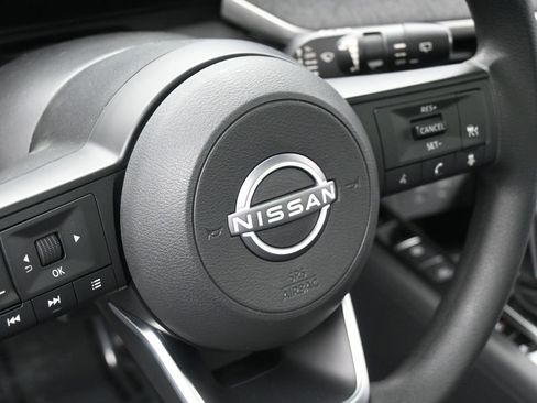 New 2026 Nissan Kicks SV w/ SV Premium Package AWD/4WD image 12