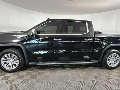 Used 2023 GMC Sierra 1500 Denali AWD/4WD image 5