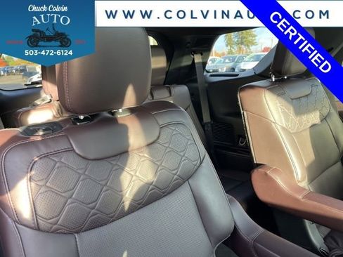 Certified 2025 Ford Explorer Platinum w/ LUX Leather Package image 21