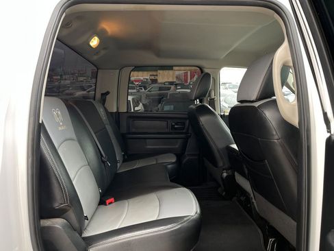 Used 2017 RAM 2500 Tradesman w/ Chrome Appearance Group image 30