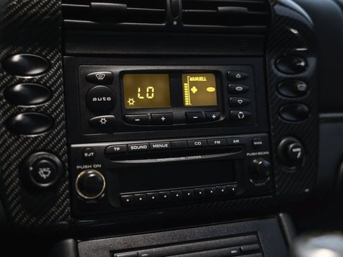 Used 2003 Porsche 911 GT2 RWD image 32