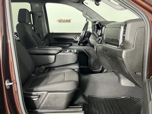 Used 2024 Chevrolet Silverado 2500 LT image 28