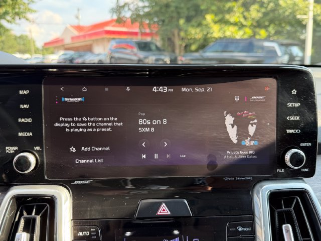 Certified 2023 Kia Sorento SX Prestige AWD/4WD image 18