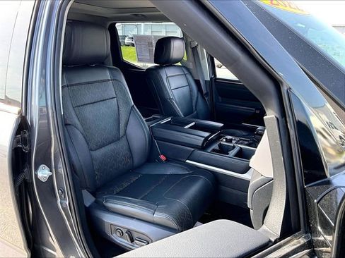 Used 2022 Toyota Tundra Limited w/ TRD Off-Road Package image 11