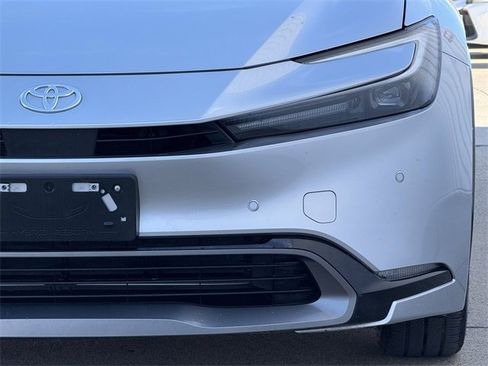 Used 2024 Toyota Prius Limited image 8