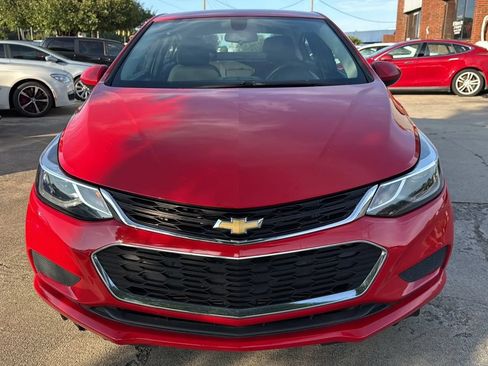 Used 2017 Chevrolet Cruze LT FWD image 8