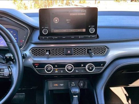 Used 2024 Acura Integra image 16