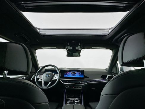 Certified 2024 BMW X7 xDrive40i w/ Executive Package image 23