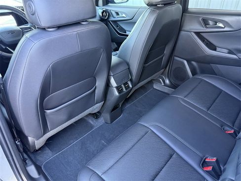 Used 2026 Chevrolet Equinox LT w/ Convenience Package II image 32