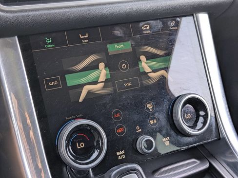 Used 2018 Land Rover Range Rover Sport HSE image 25