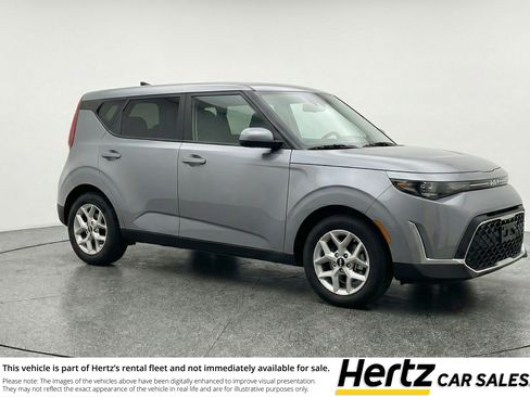 Used 2025 Kia Soul LX w/ LX Technology Package FWD image 1