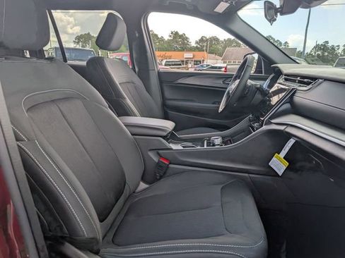 New 2026 Jeep Grand Cherokee Laredo X RWD image 30