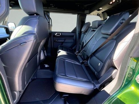 New 2025 Ford Bronco Outer Banks w/ Sasquatch Package image 9